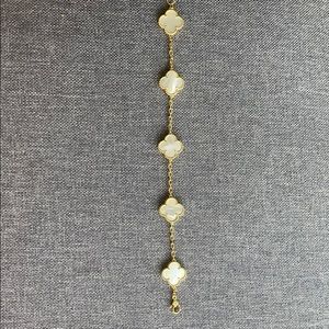 Clover bracelet. VCA inspired bracelet. Never worn